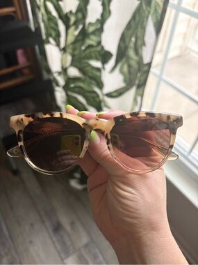 KREWE Quinn sunglasses